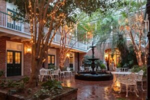 New Orleans Travel Guide with a patio in French Quarter hotel